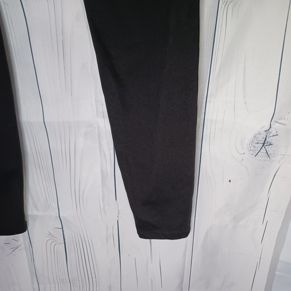 Time and Tru Chic Black pull-on skinny pants - Picture 8 of 10